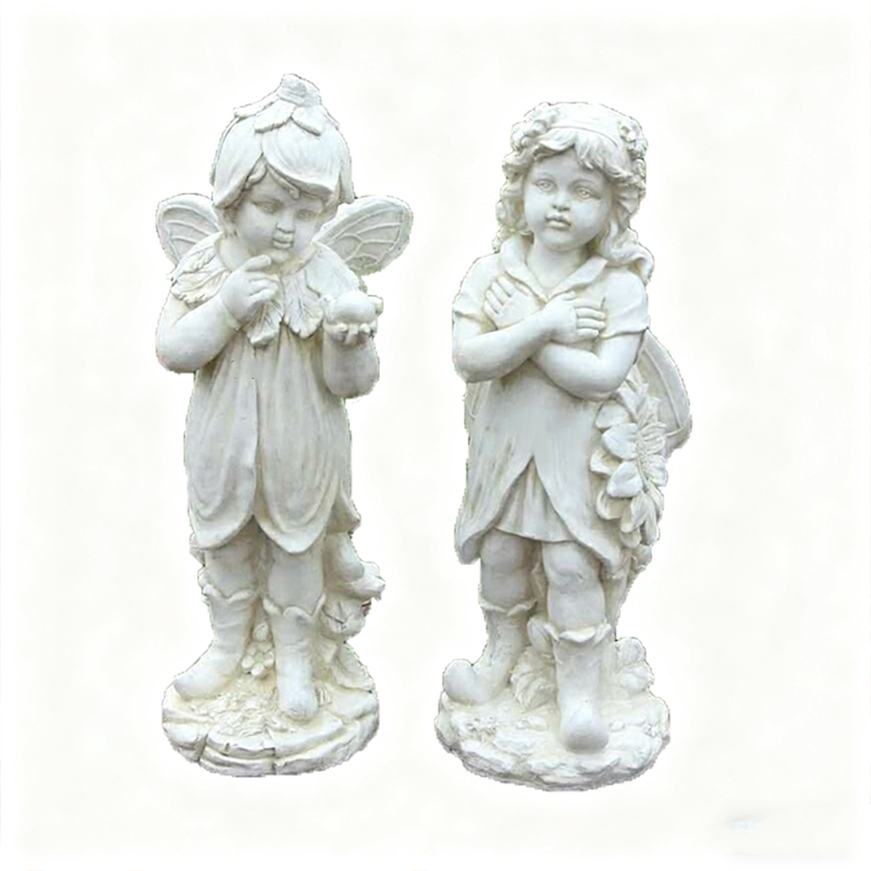 小さな天使のグラスファイバー人間彫刻