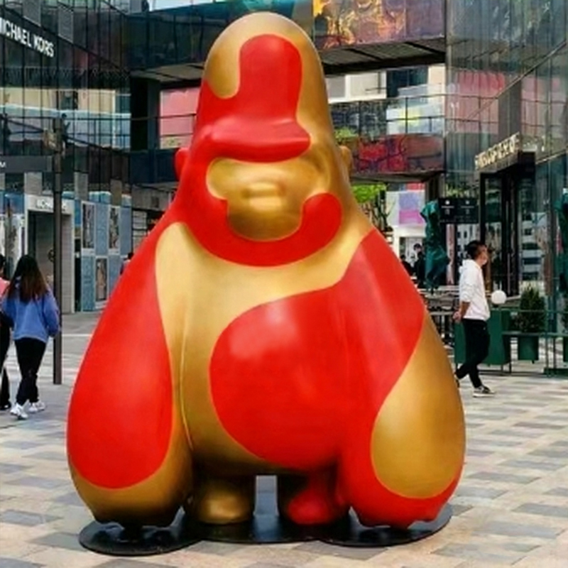 グラスファイバーの漫画のゴリラの彫刻