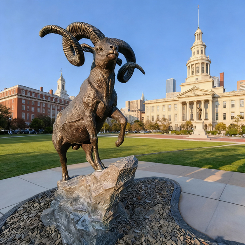 ブロンズ製ビッグホーンラム彫刻 – 屋外の庭の装飾